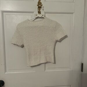 Skims cropped fuzzy tee 🤍